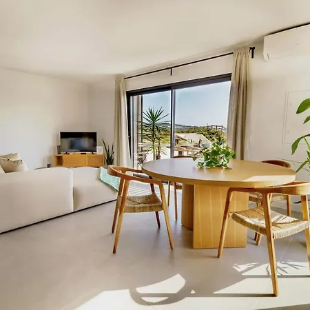 Апартаменты Ocean Breeze Retreat - Near Ericeira By Lisbeyond Carvoeira