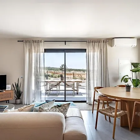 Апартаменты Ocean Breeze Retreat - Near Ericeira By Lisbeyond